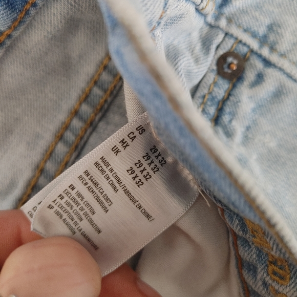 American Eagle Distressed Jeans size 29x32 - Picture 2 of 4